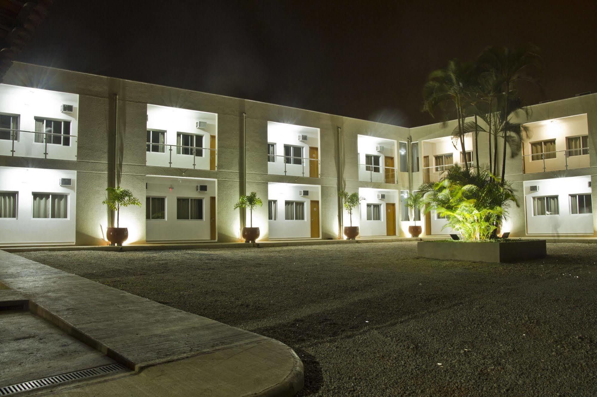 Eden Park Hotel โซโรกาบา ภายนอก รูปภาพ